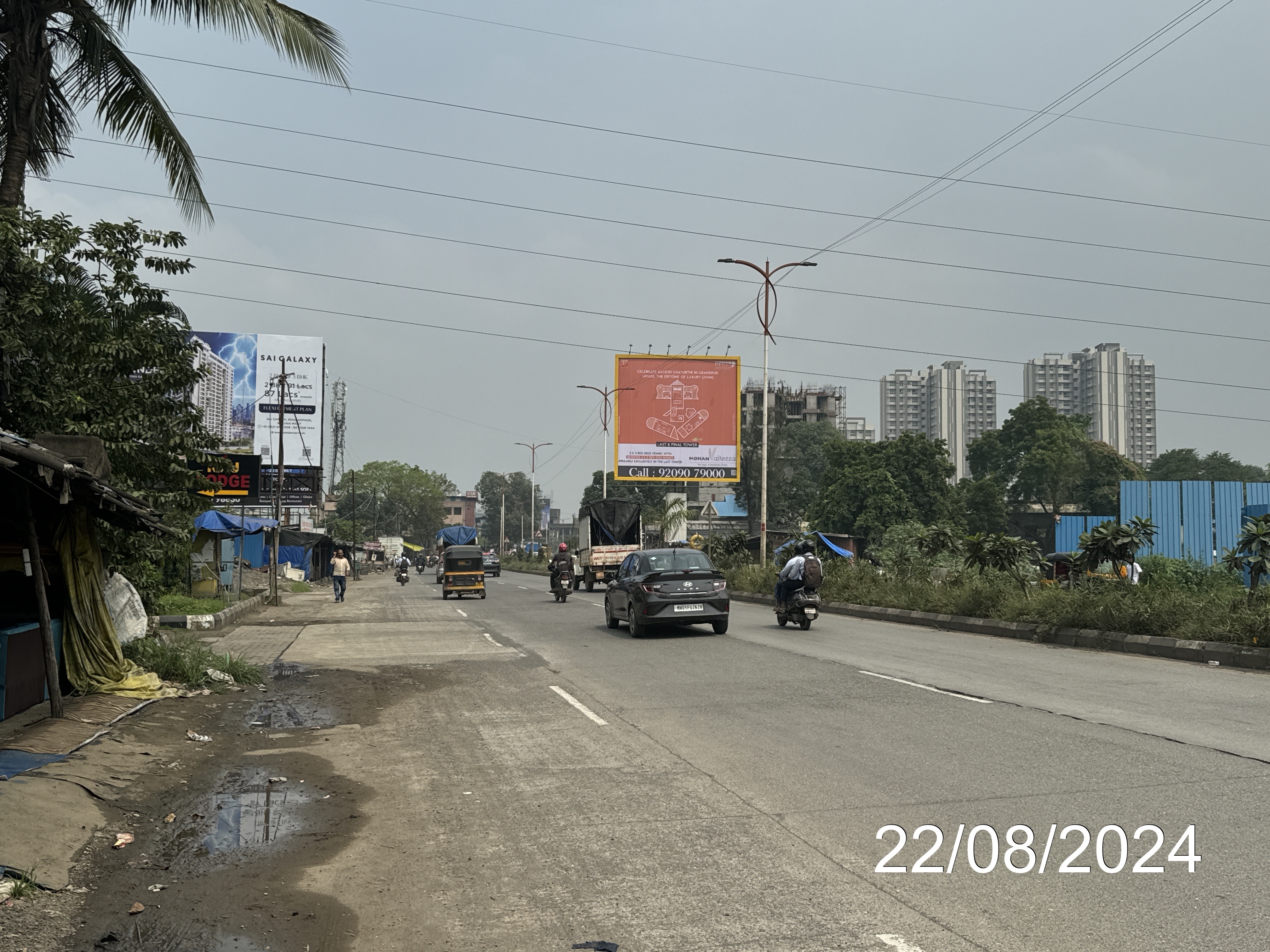 Kalyan Bhiwandi RD Nr Kongaon hoarding